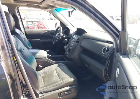 2014 Honda Pilot Touring z USA, uszkodzony, nr VIN 5FNYF3H97EB008210